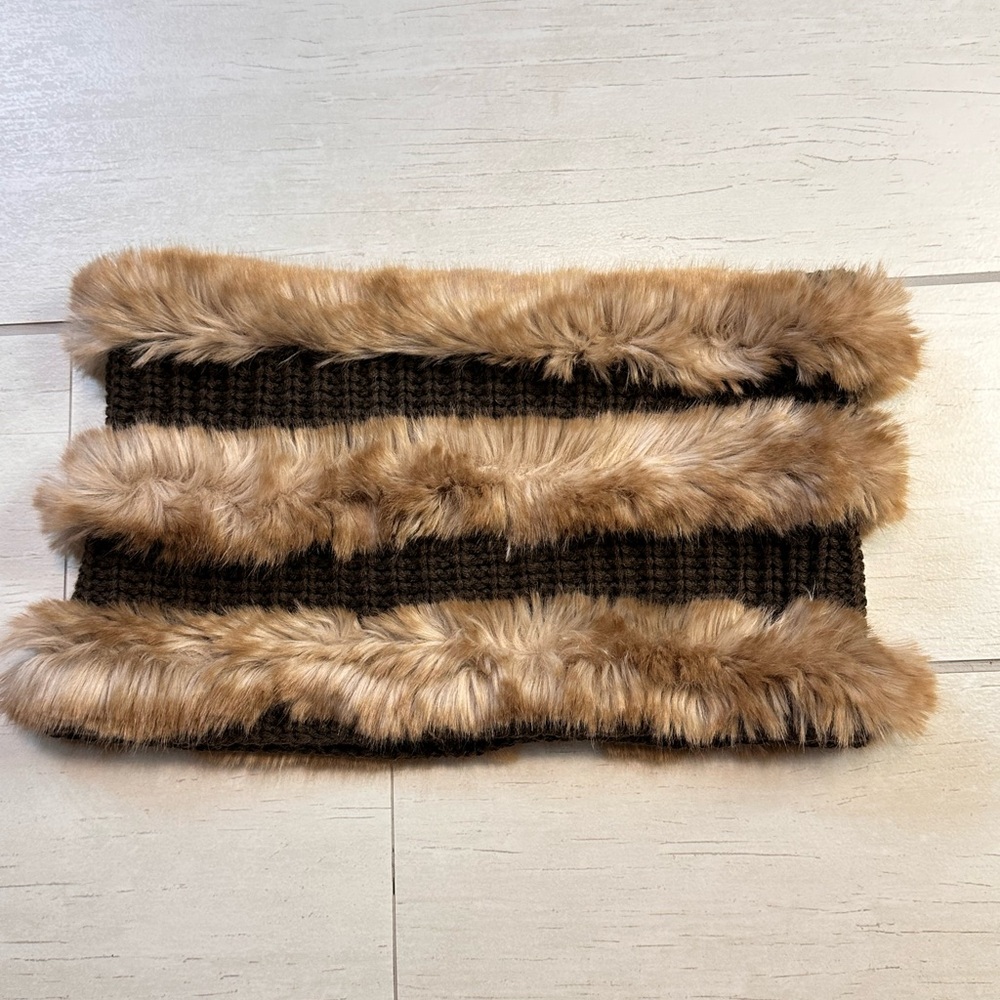 Surell Brown Knit Scarf with Faux Fur Trim